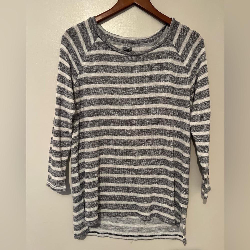 Aerie Grey & White Striped Top - Medium, Soft & Comfy
